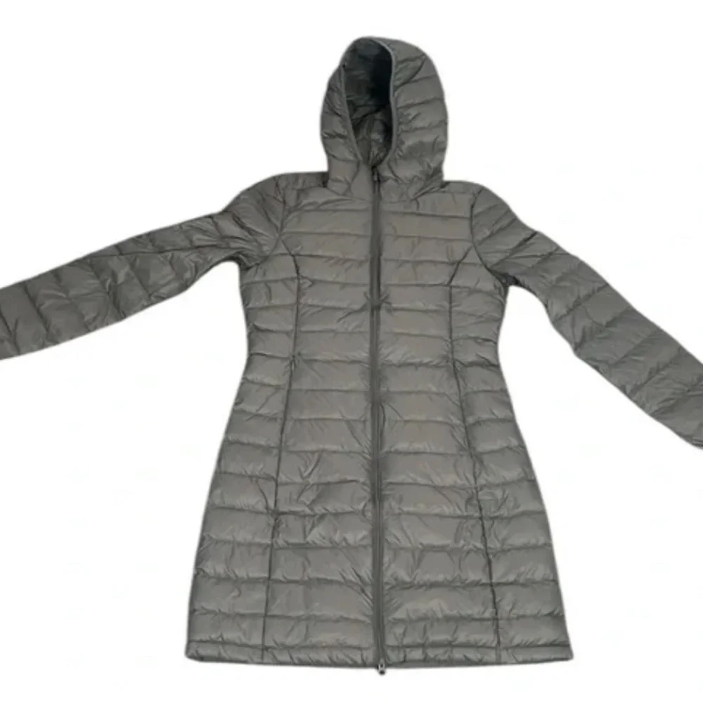 NWT Quince, Lightweight Down Filled Packable Puffer, Long Jacket, Size  Small - Picture 5 of 8